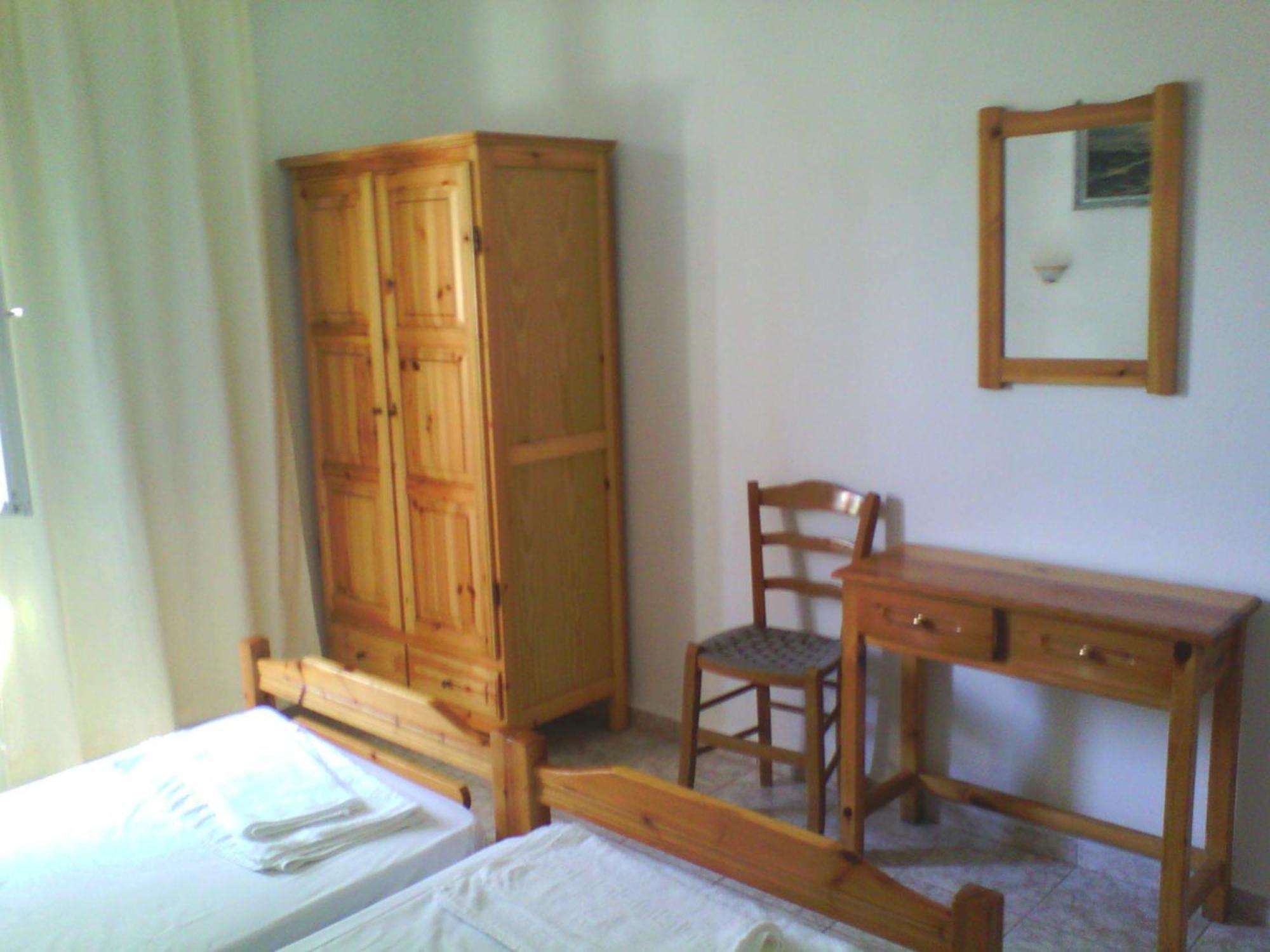 Karagiozos Studios & Apartments Skopelos stad Rum bild