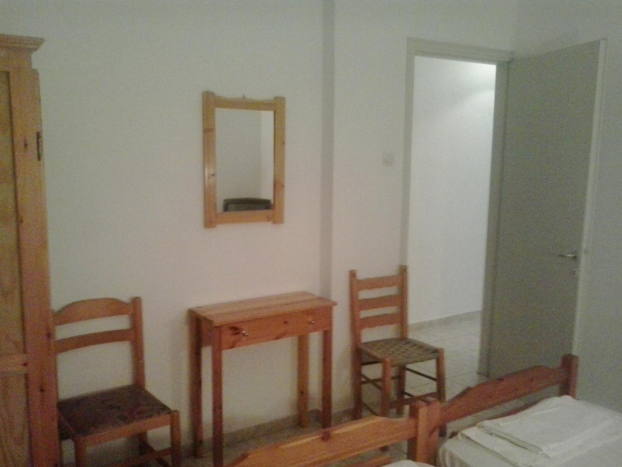 Karagiozos Studios & Apartments Skopelos stad Rum bild