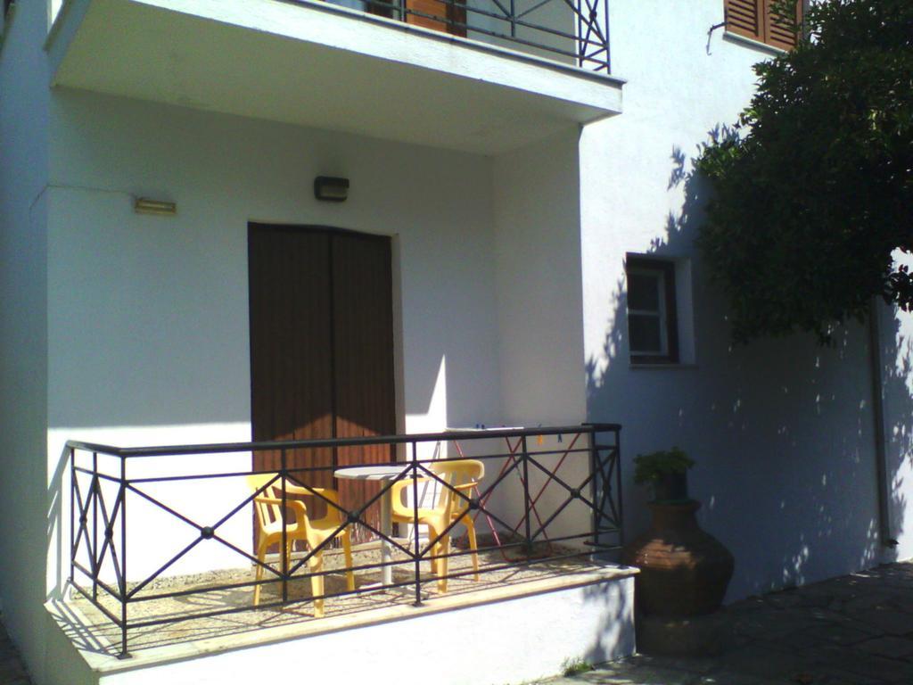 Karagiozos Studios & Apartments Skopelos stad Rum bild