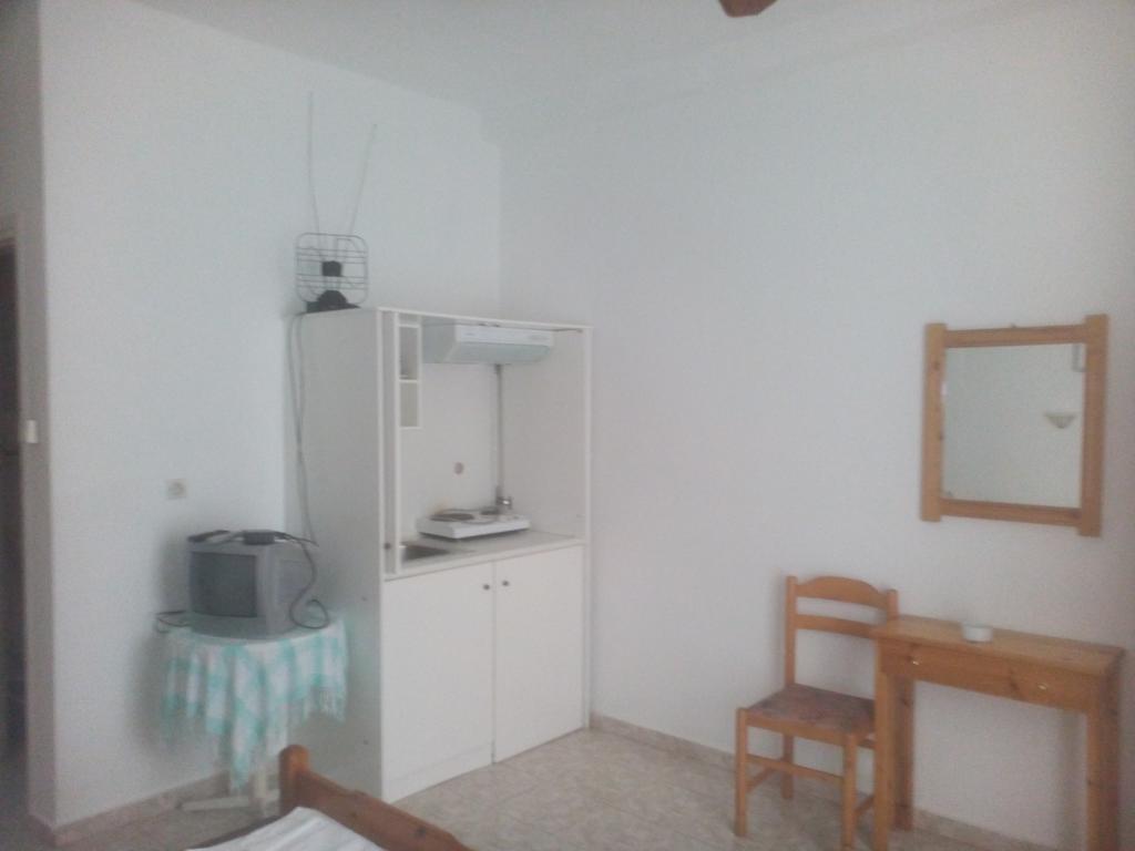 Karagiozos Studios & Apartments Skopelos stad Exteriör bild