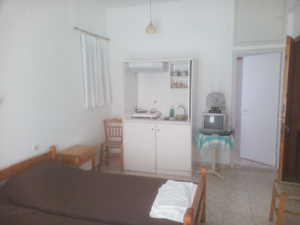 Karagiozos Studios & Apartments Skopelos stad Exteriör bild